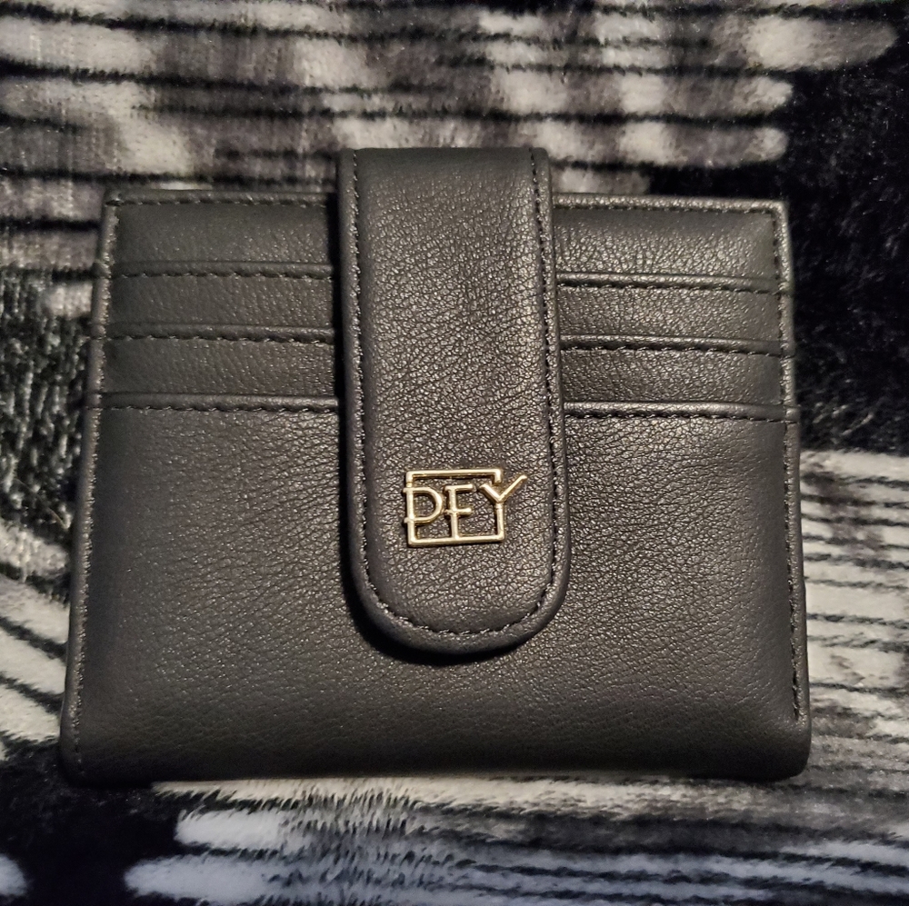 Small women's wallet
